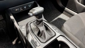 Kia K4 bild 13