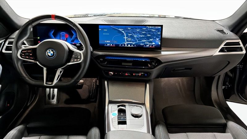 BMW i4 bild 4