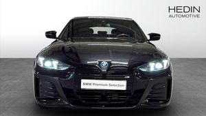 BMW i4 bild 8