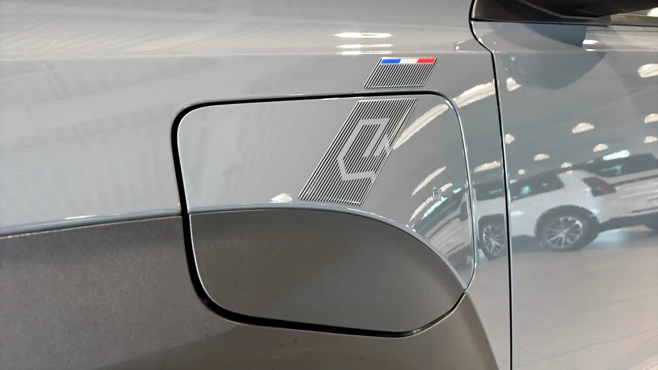 Vehicle image 21