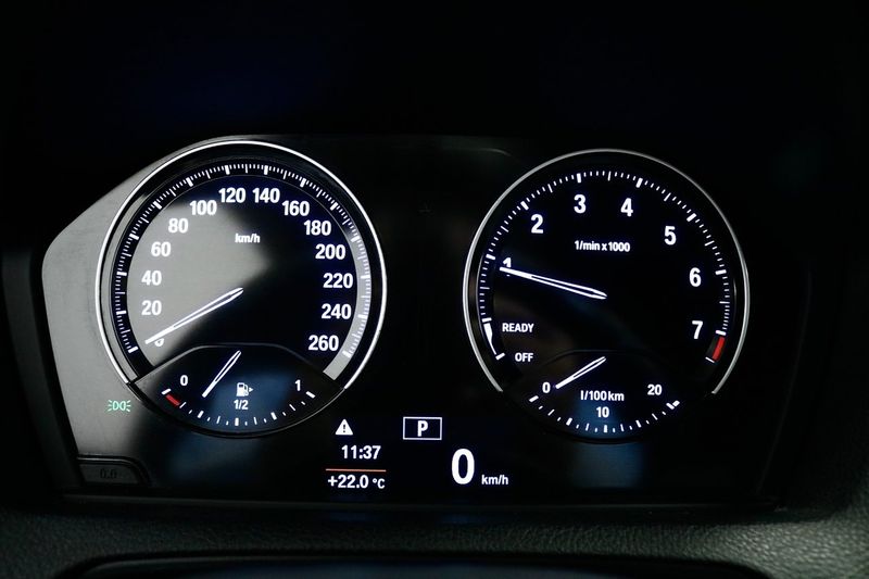 BMW 118 bild 12