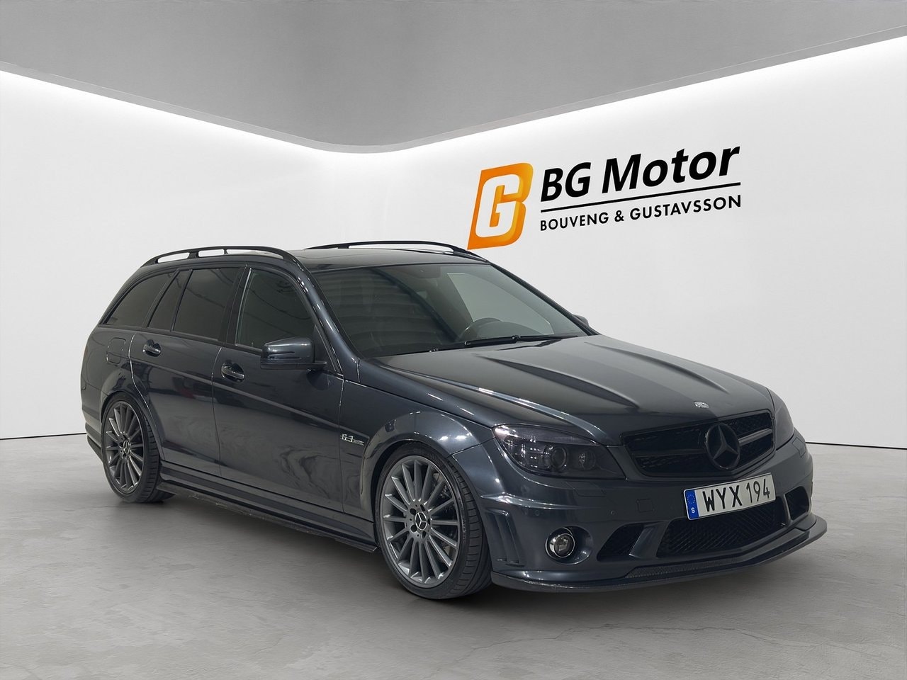 Mercedes C63 AMG
