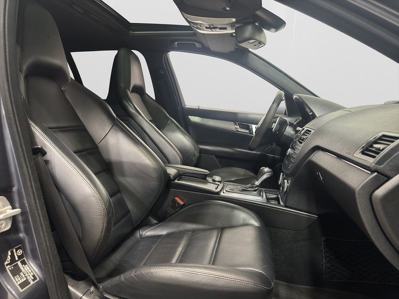 Mercedes C63 AMG bild 10