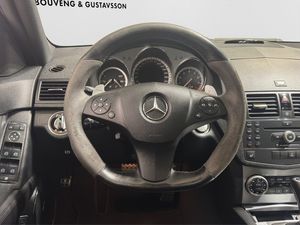 Mercedes C63 AMG bild 15