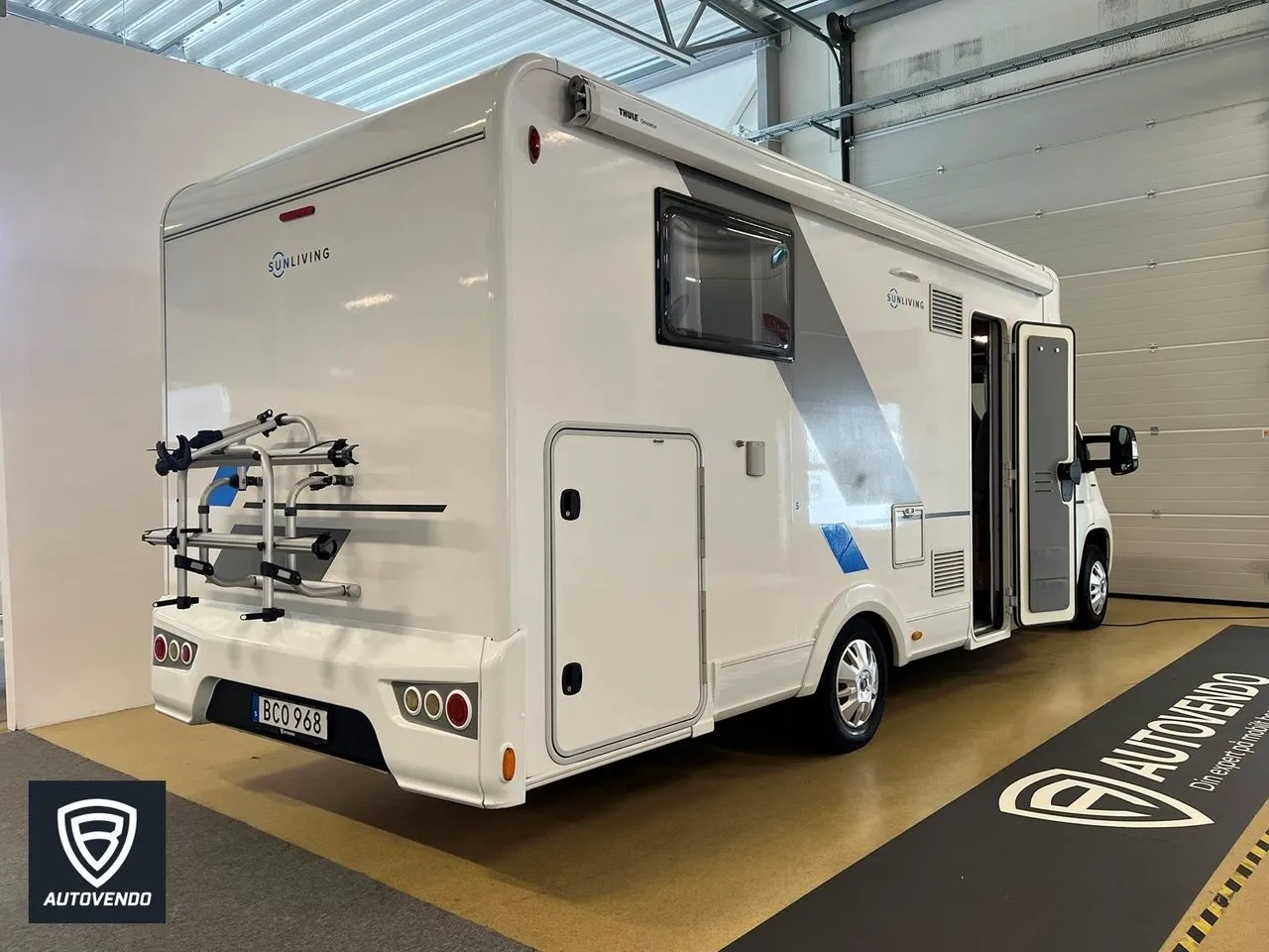Vehicle image 3