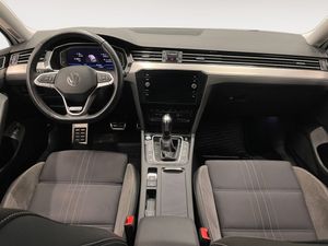Volkswagen Passat bild 10