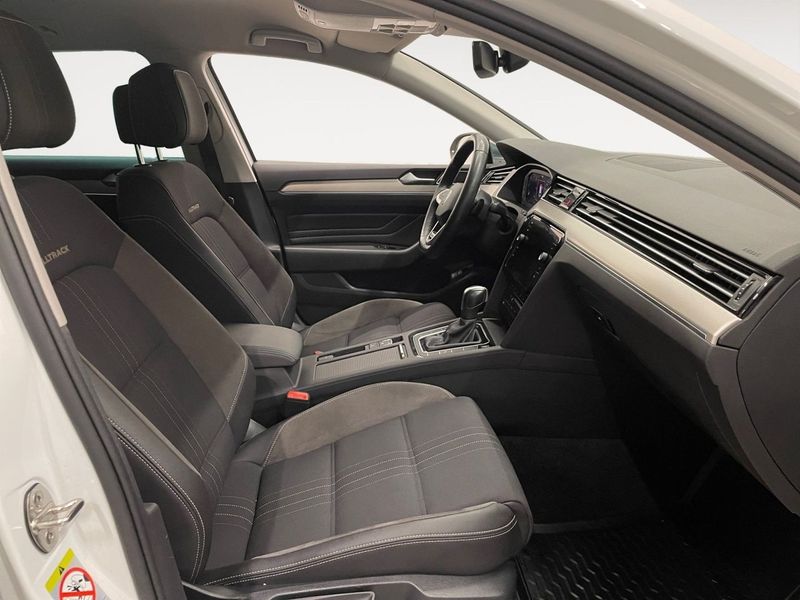 Volkswagen Passat bild 15