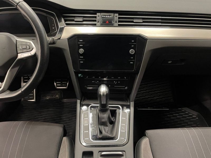 Volkswagen Passat bild 11