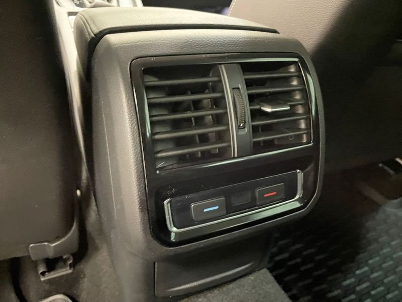Volkswagen Passat bild 21