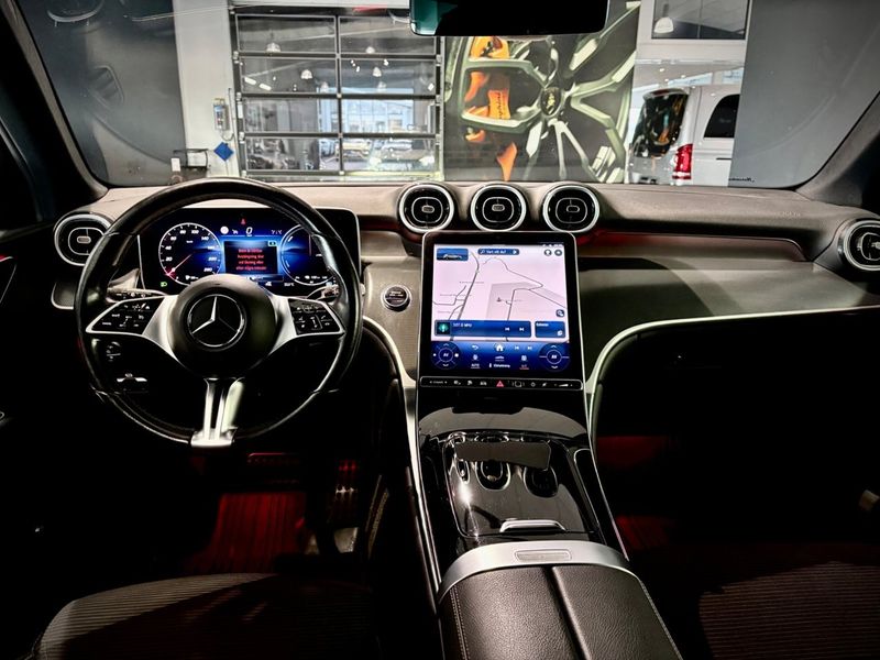 Mercedes GLC300 bild 11
