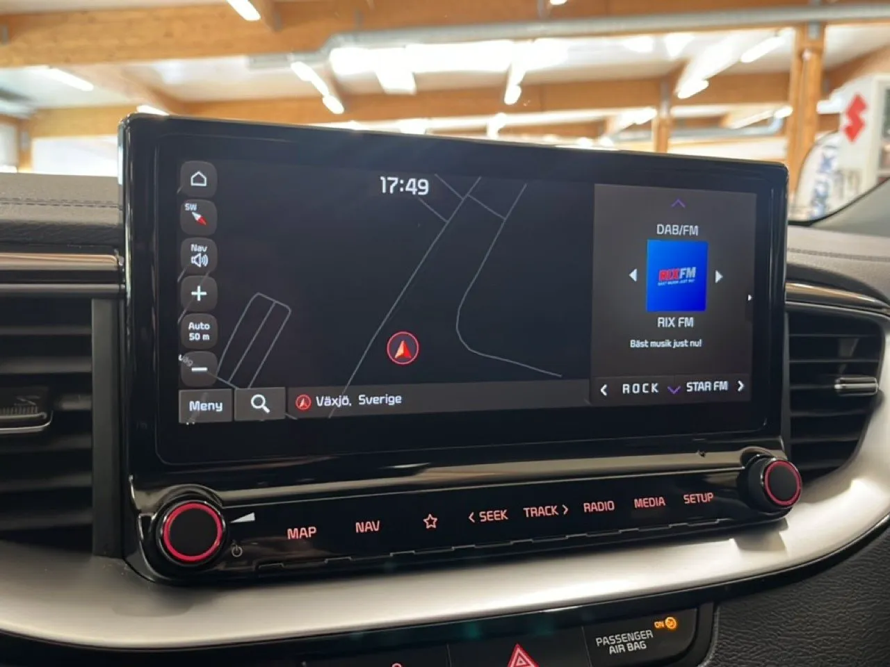 Vehicle image 14