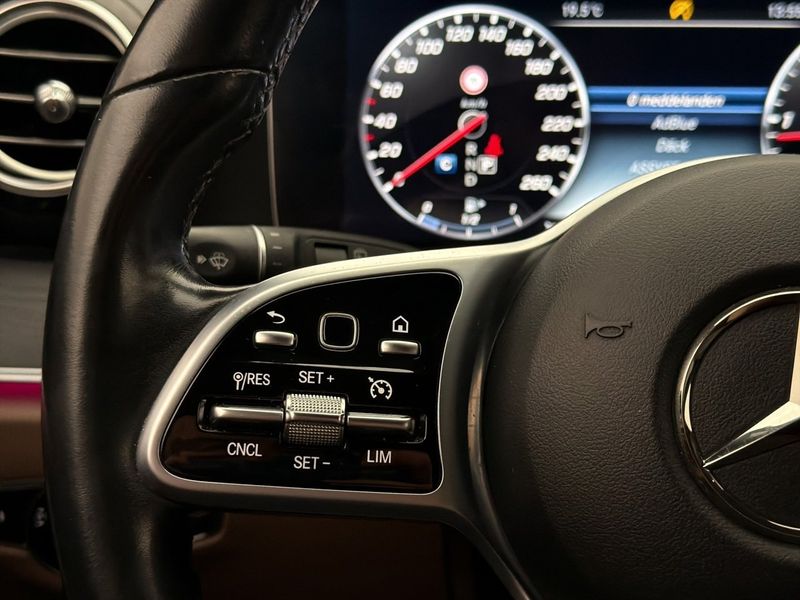 Mercedes E300 bild 18