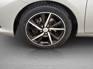 Toyota Auris bild 24