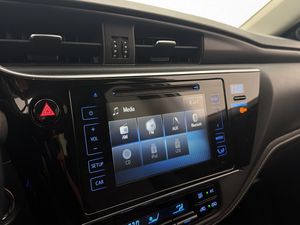 Toyota Auris bild 19