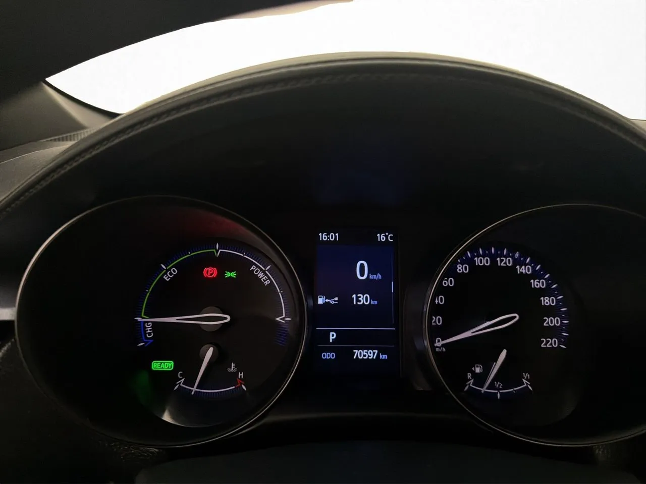 Vehicle image 16