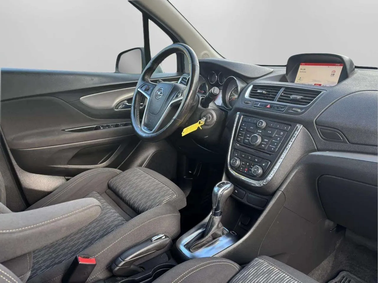 Vehicle image 14