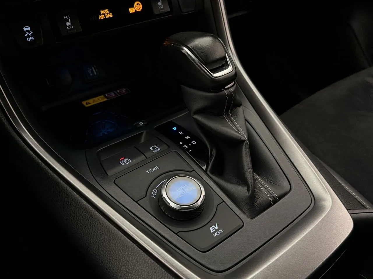 Vehicle image 21
