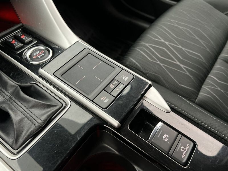 Mitsubishi Eclipse Cross bild 27