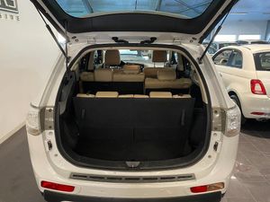 Mitsubishi Outlander bild 9