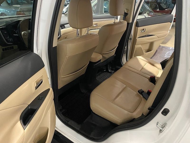 Mitsubishi Outlander bild 13