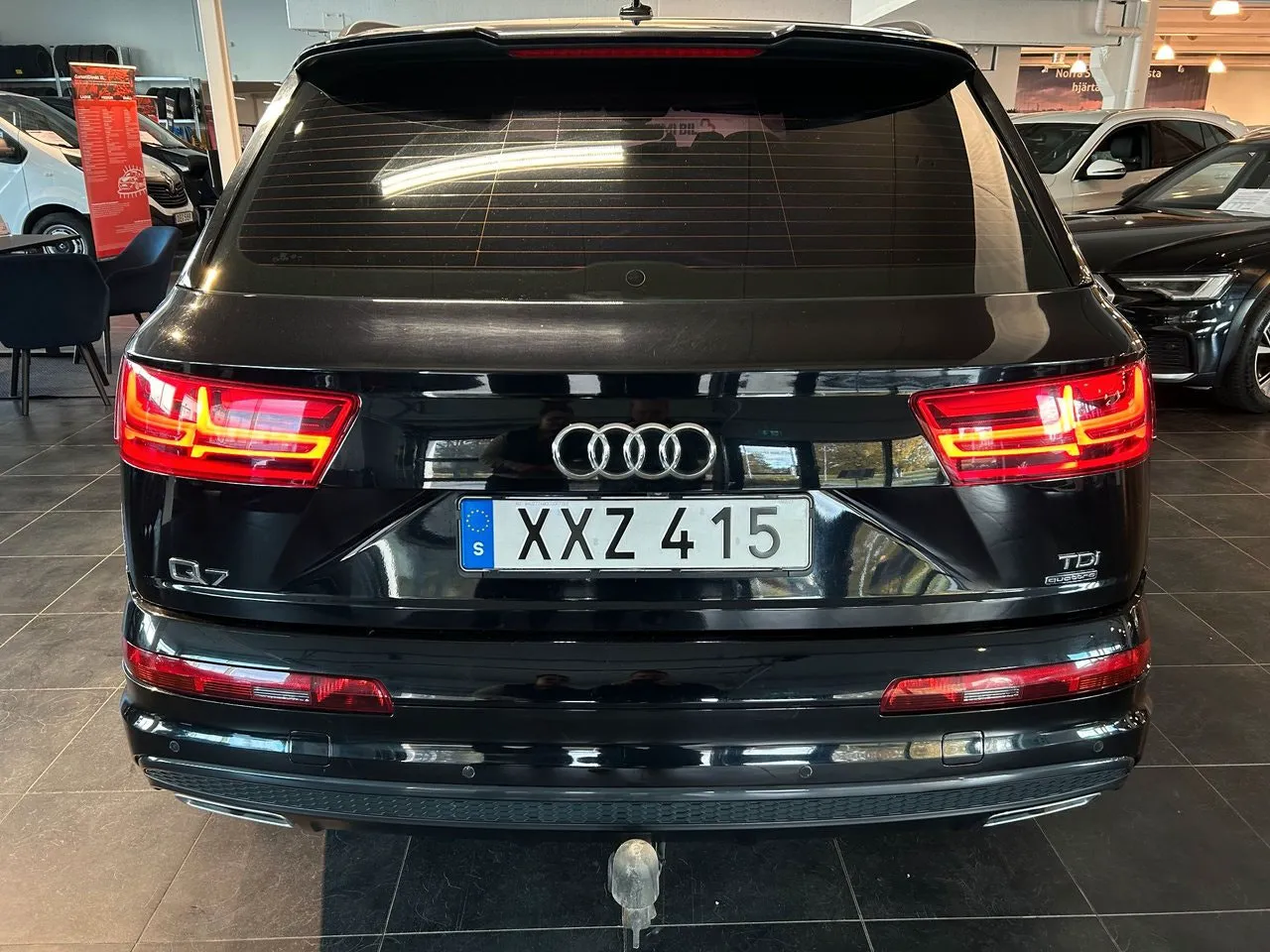 Vehicle image 6