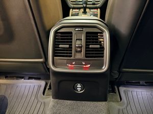 Porsche Macan bild 25