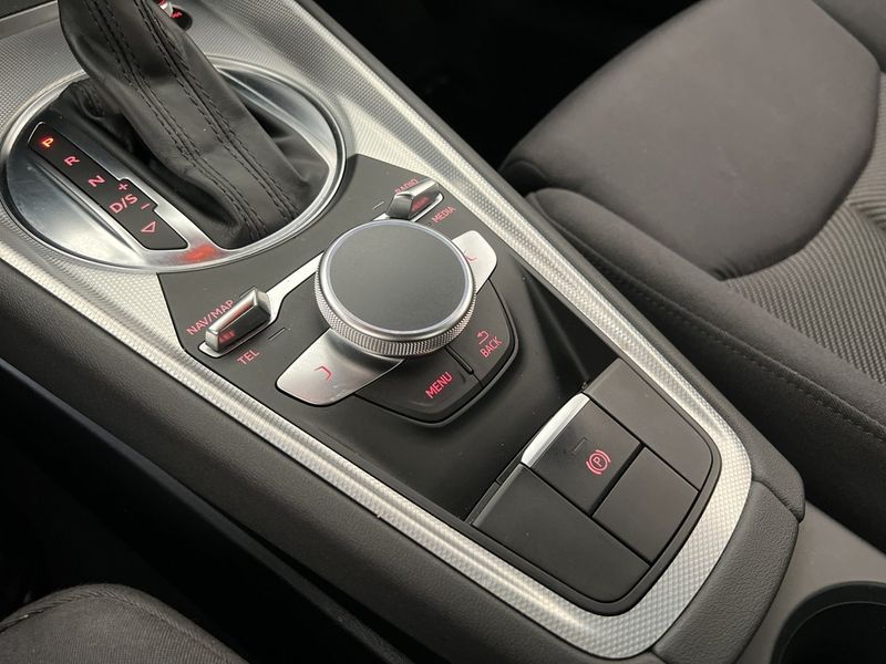 Audi TT bild 12