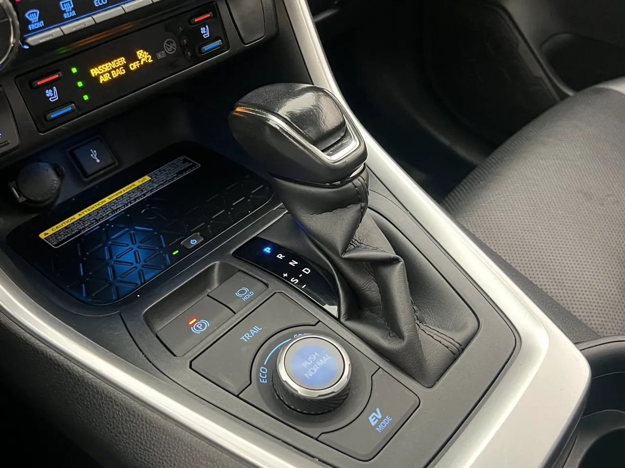 Vehicle image 27