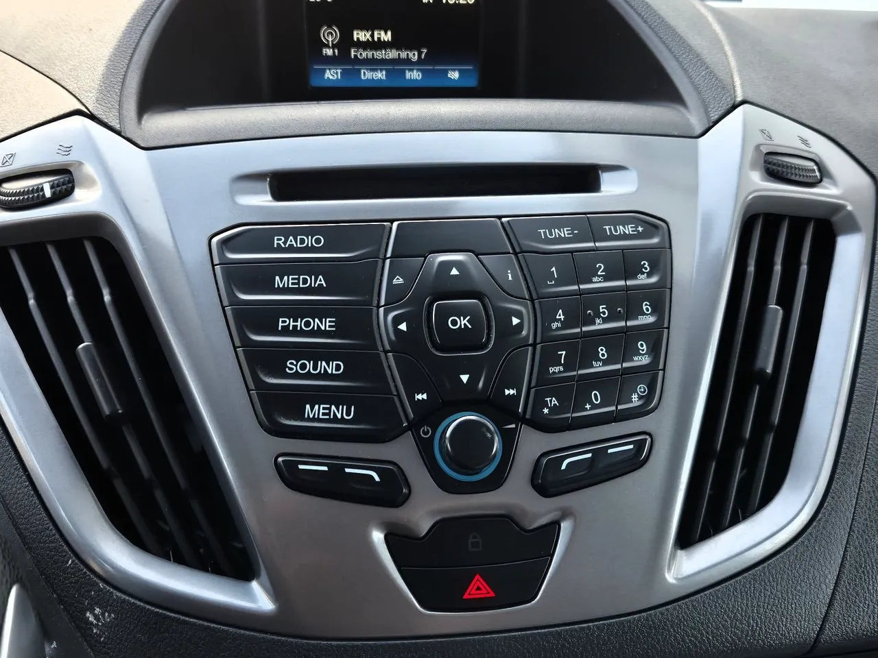Vehicle image 21