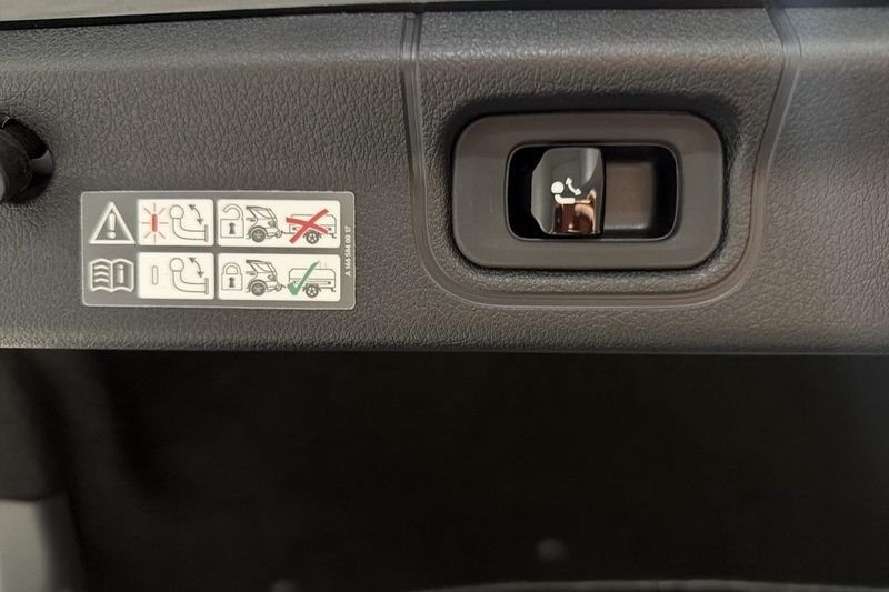 Mercedes EQE350+ bild 11