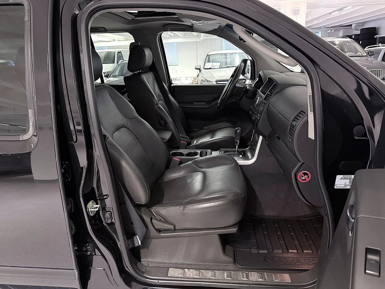 Vehicle image 30