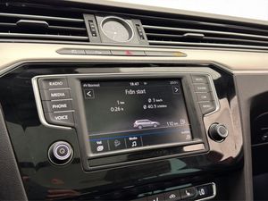 Volkswagen Passat bild 25