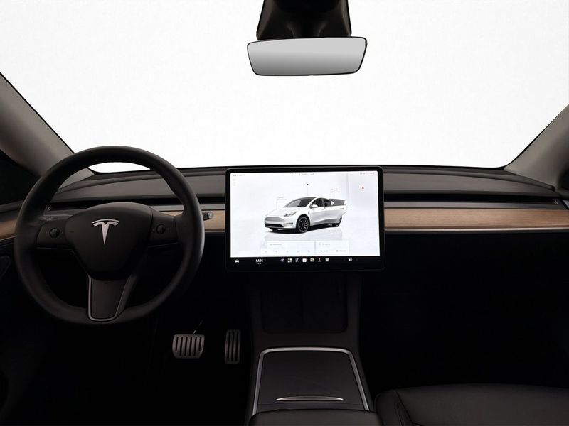 Tesla Model Y bild 17