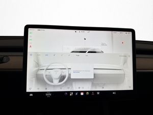 Tesla Model Y bild 21