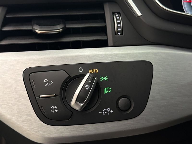 Audi A4 bild 17