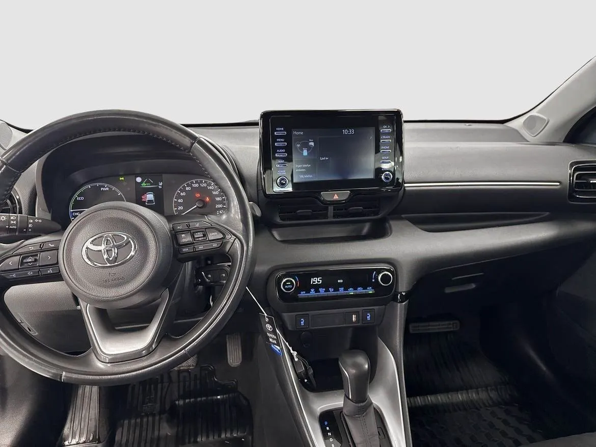 Vehicle image 9