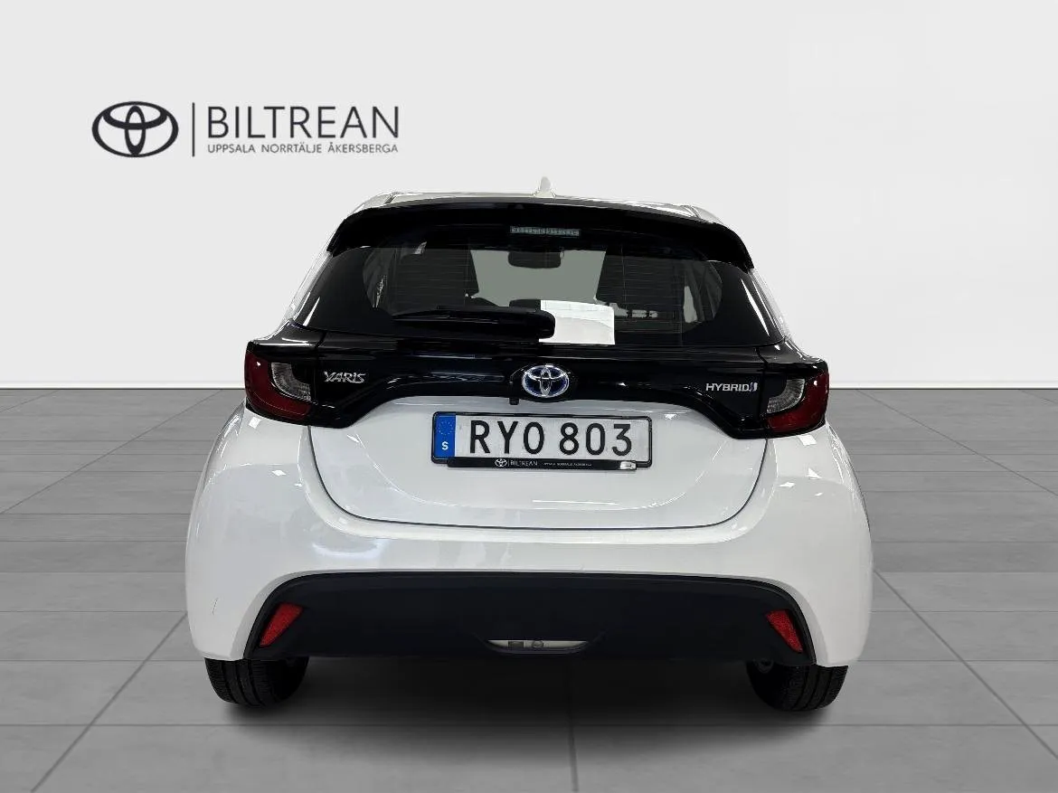 Vehicle image 7