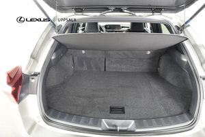 Lexus UX bild 9