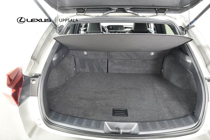 Lexus UX bild 9