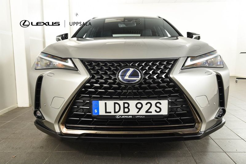 Lexus UX bild 4