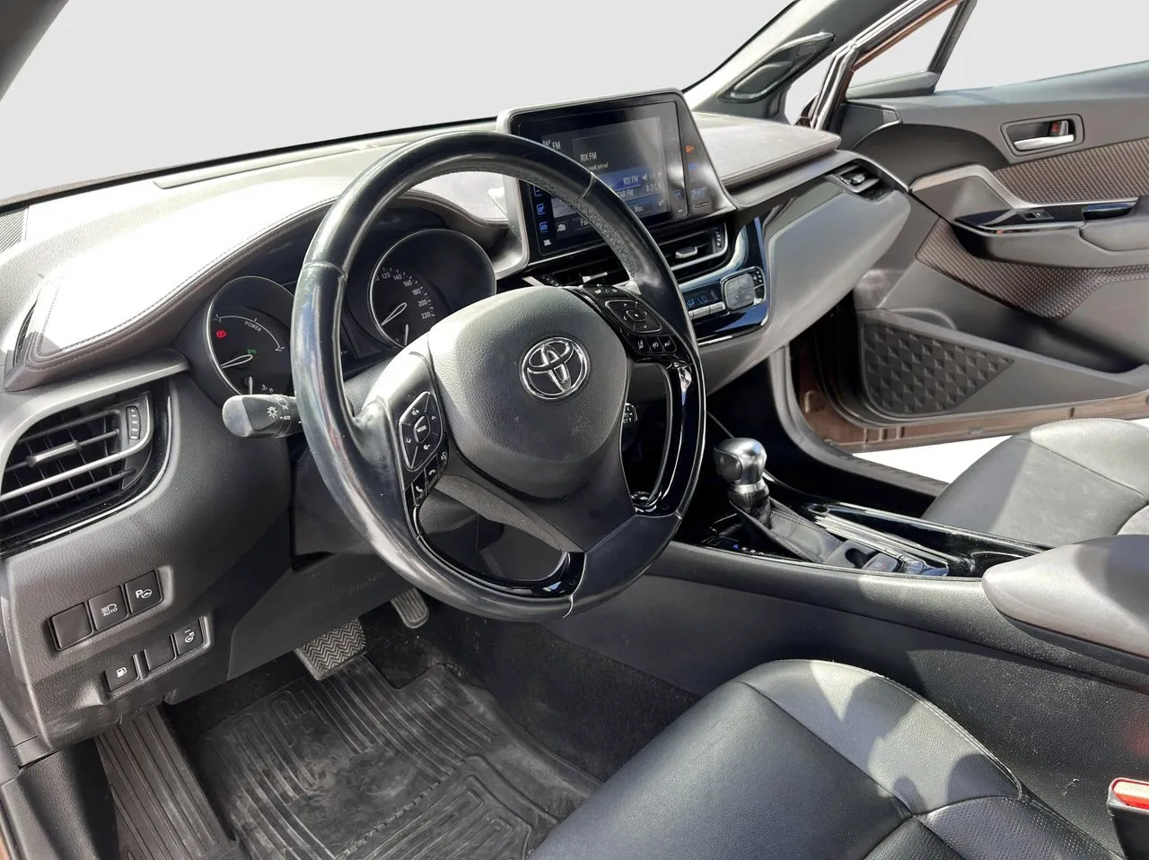 Vehicle image 7