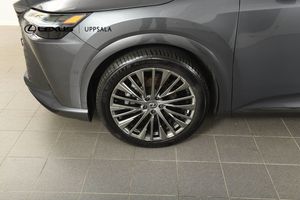 Lexus RX bild 18