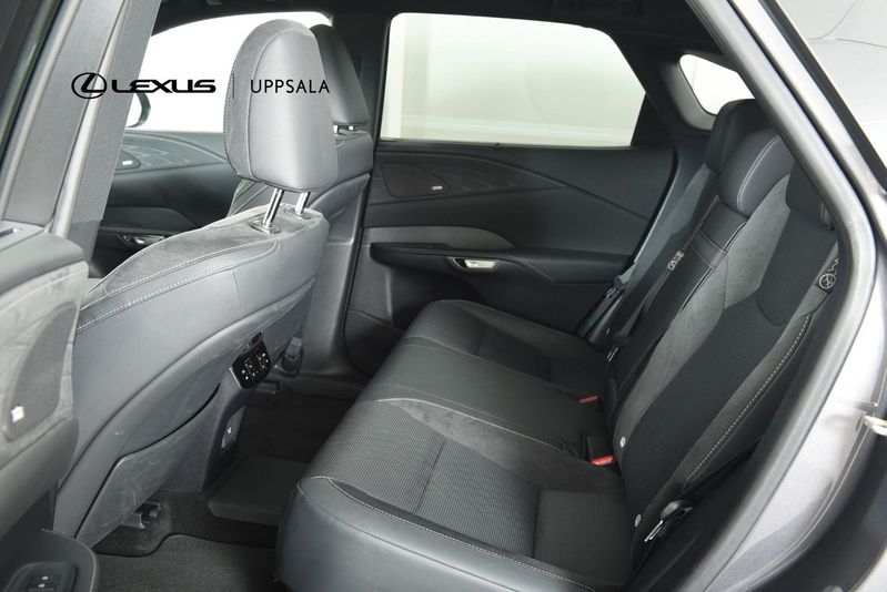 Lexus RX bild 7
