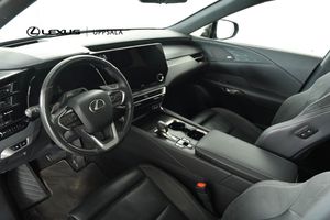 Lexus RX bild 6