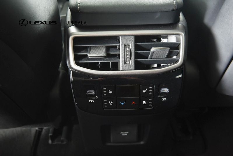 Lexus RX bild 17