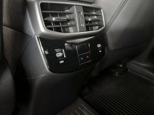Lexus RX bild 15
