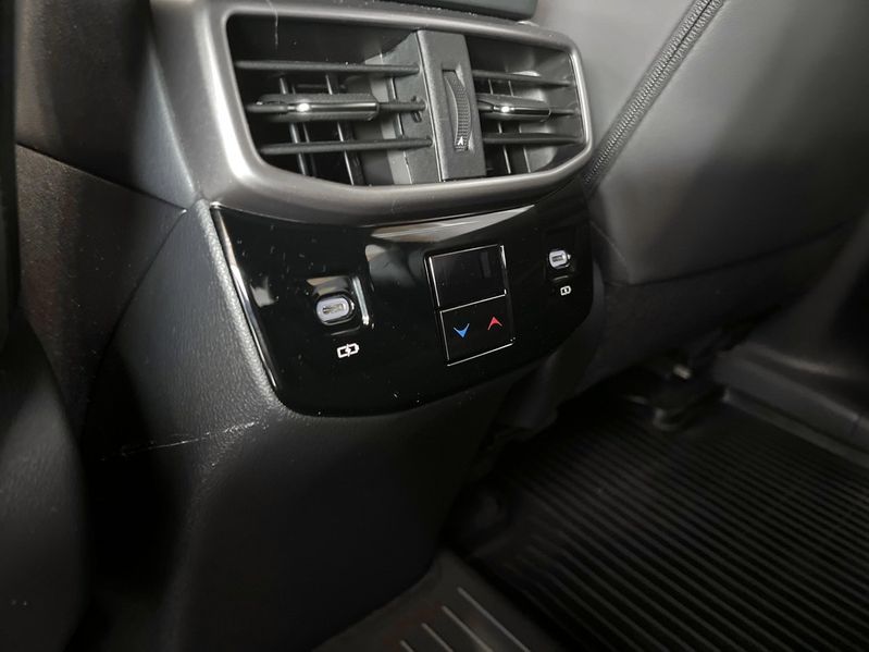 Lexus RX bild 15