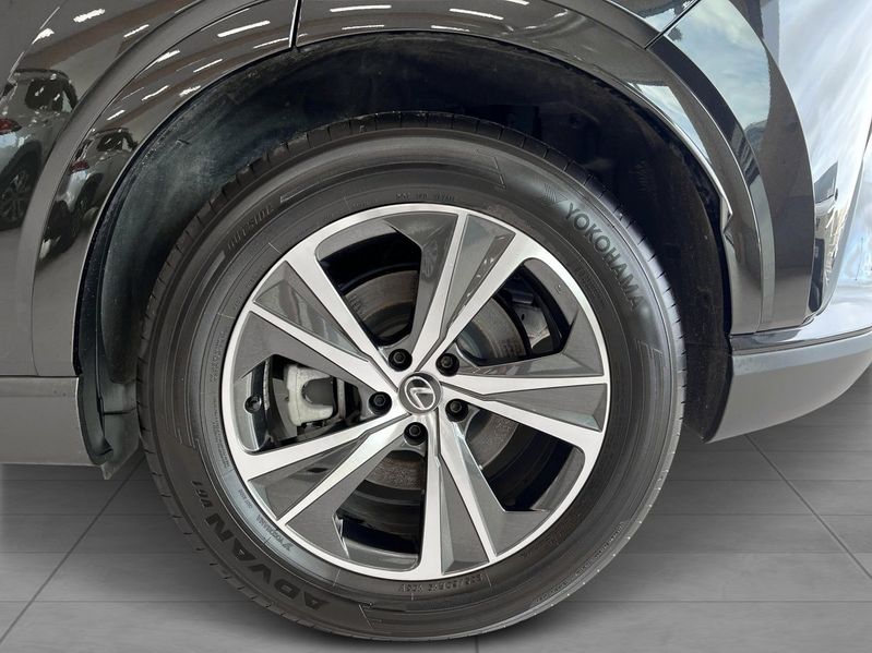 Lexus RX bild 17