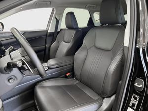 Lexus NX bild 7