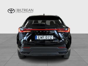 Lexus NX bild 4